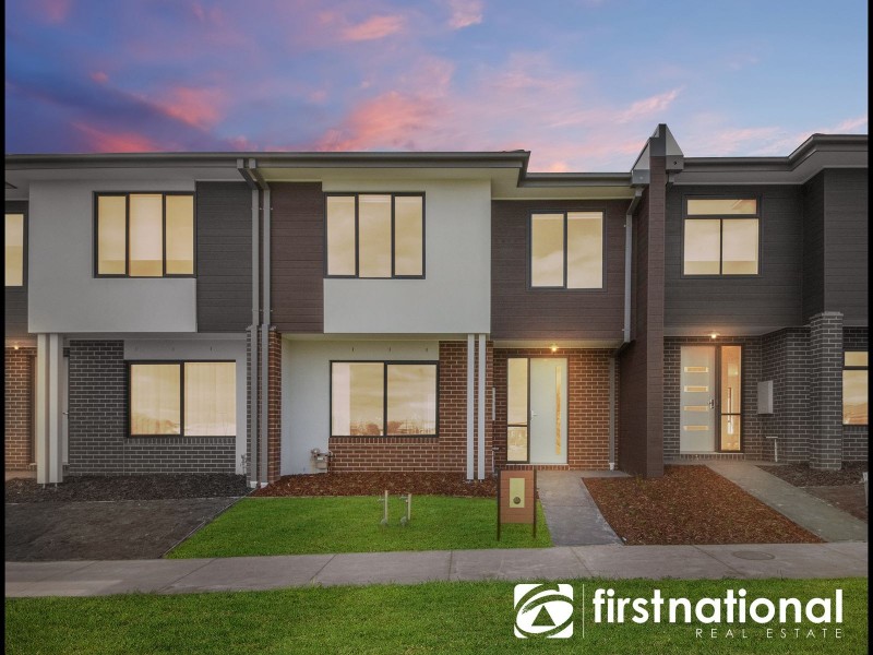 10 Todd Lane, Pakenham VIC 3810