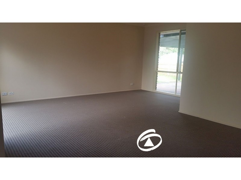 6 Moloney Court, Berwick VIC 3806