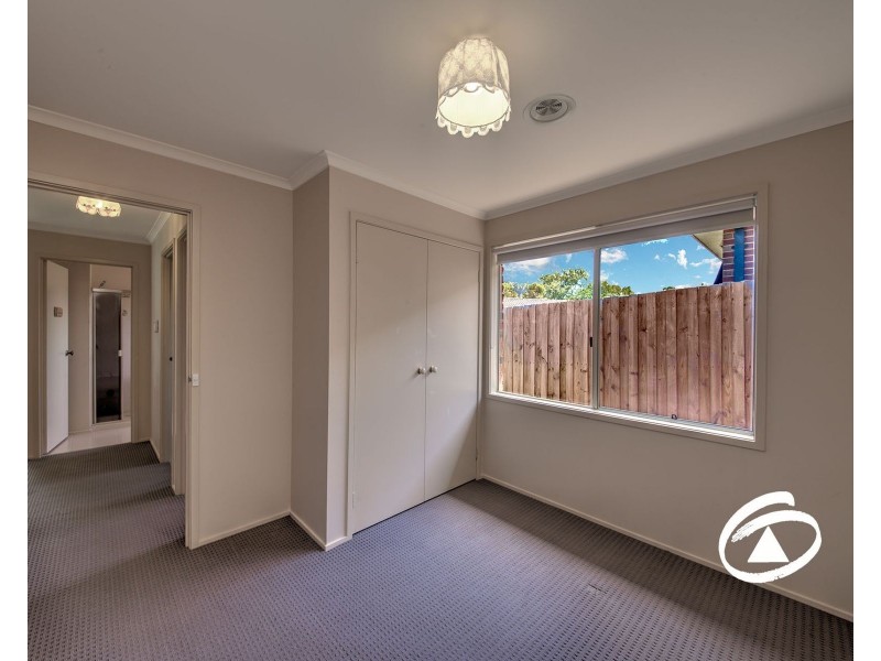6 Moloney Court, Berwick VIC 3806