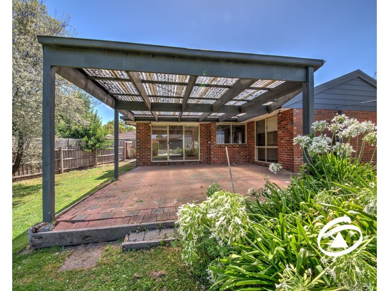 6 Moloney Court, Berwick VIC 3806
