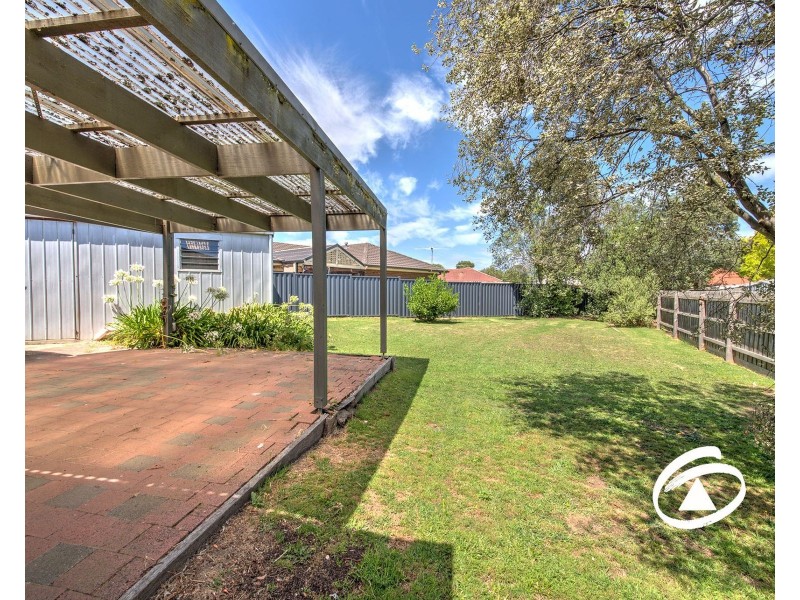 6 Moloney Court, Berwick VIC 3806