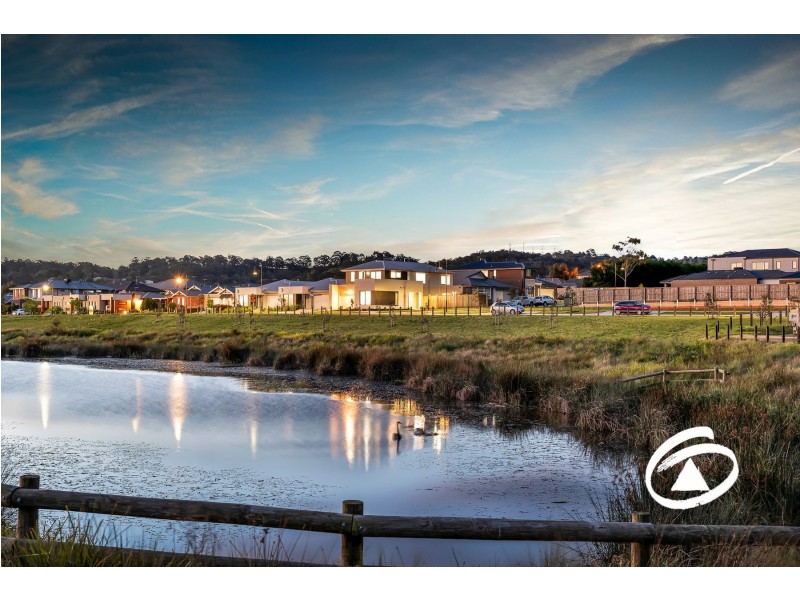 29 Cotswold Crescent, Officer VIC 3809