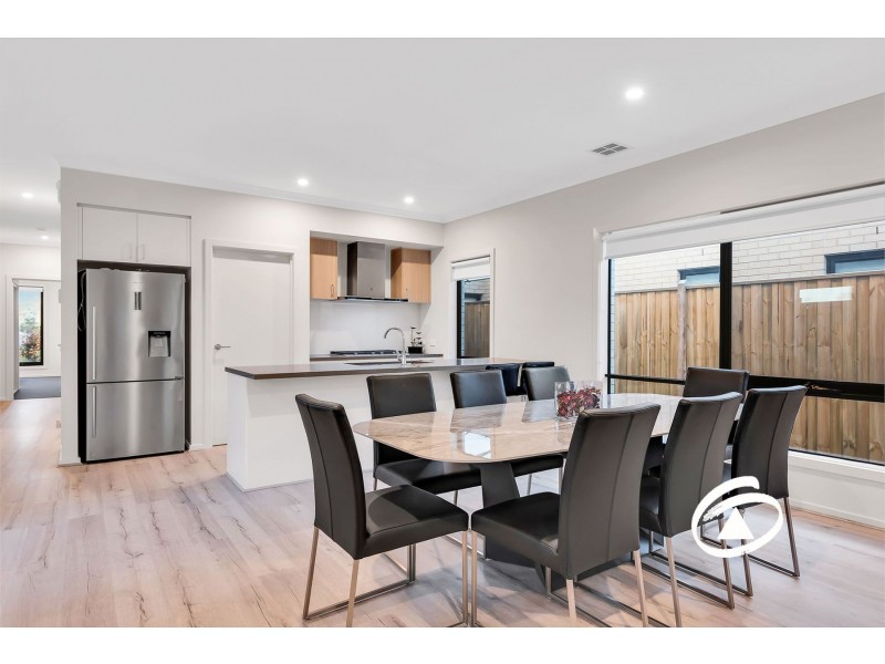 29 Cotswold Crescent, Officer VIC 3809