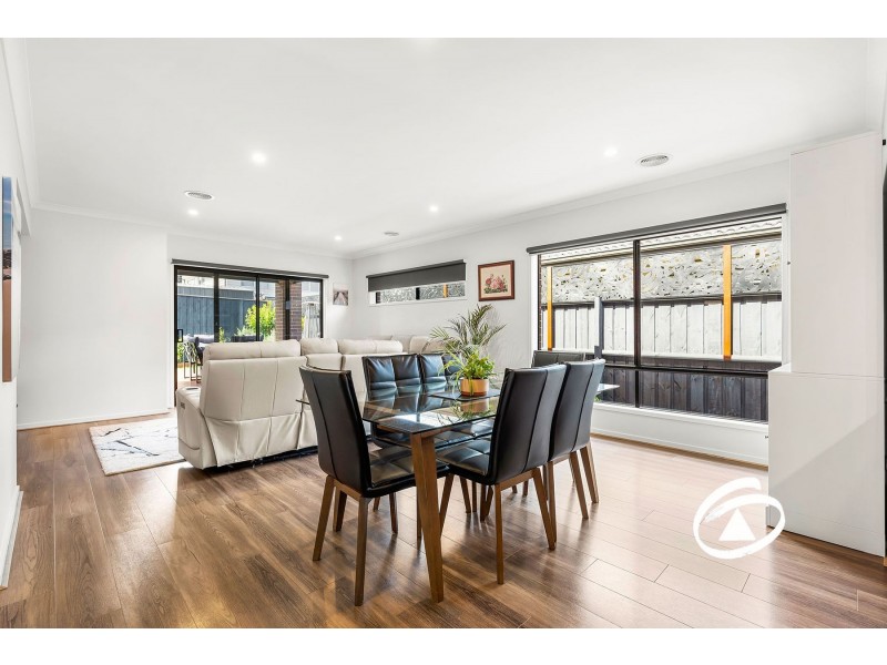 28 Burgess Avenue, Officer VIC 3809