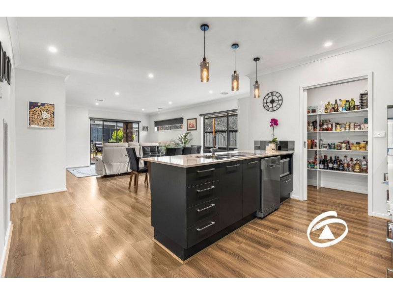 28 Burgess Avenue, Officer VIC 3809