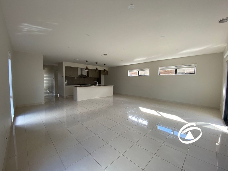 17 Blacksmith Way, Clyde North VIC 3978
