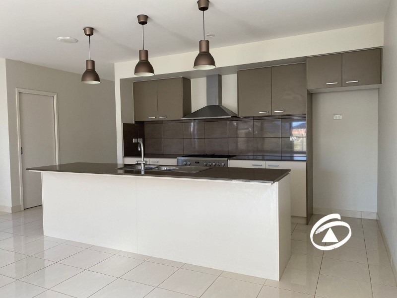 17 Blacksmith Way, Clyde North VIC 3978