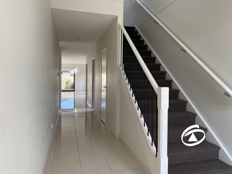 17 Blacksmith Way, Clyde North VIC 3978