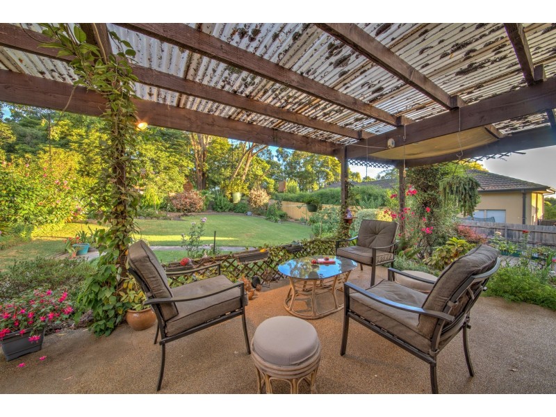 16 York Road, Berwick VIC 3806