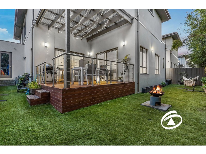 8 Araluen Rise, Narre Warren VIC 3805