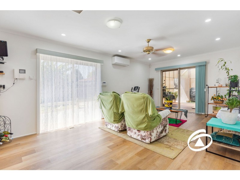 94 Justin Circuit, Hampton Park VIC 3976