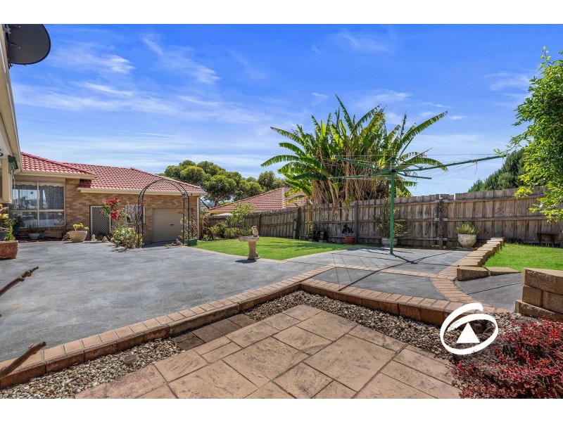 94 Justin Circuit, Hampton Park VIC 3976