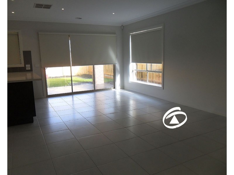 34 Denton Drive, Officer VIC 3809