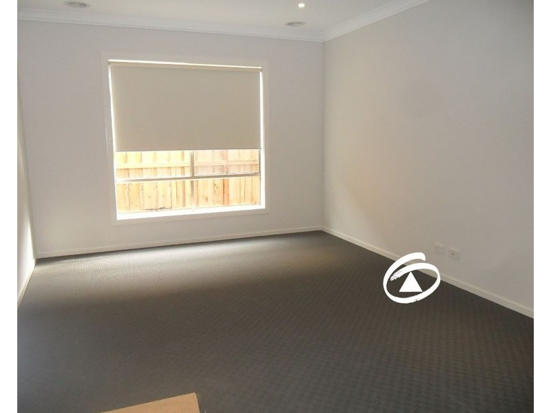 34 Denton Drive, Officer VIC 3809