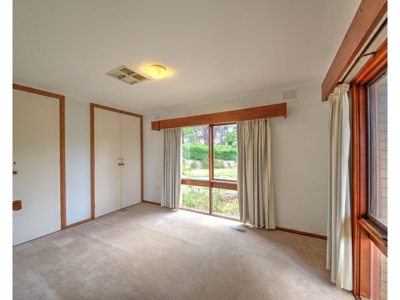 1 Marks Court, Harkaway VIC 3806