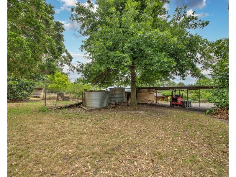 1 Marks Court, Harkaway VIC 3806