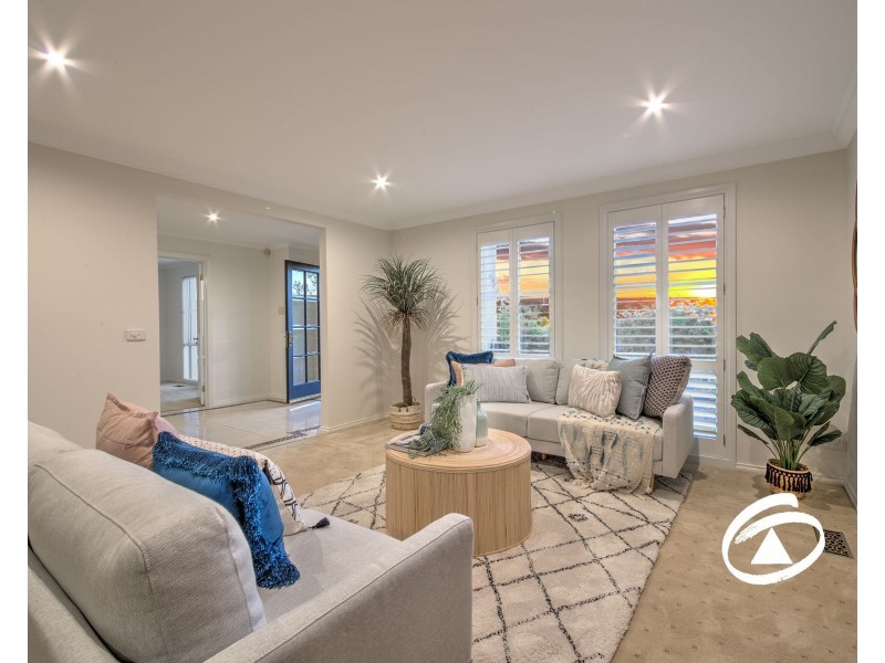 8 Telford Drive, Berwick VIC 3806