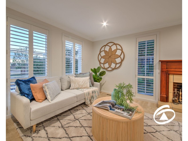 8 Telford Drive, Berwick VIC 3806