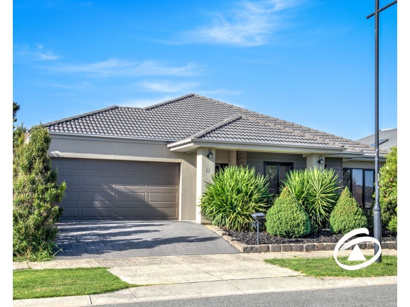 11 Madison Place, Officer VIC 3809