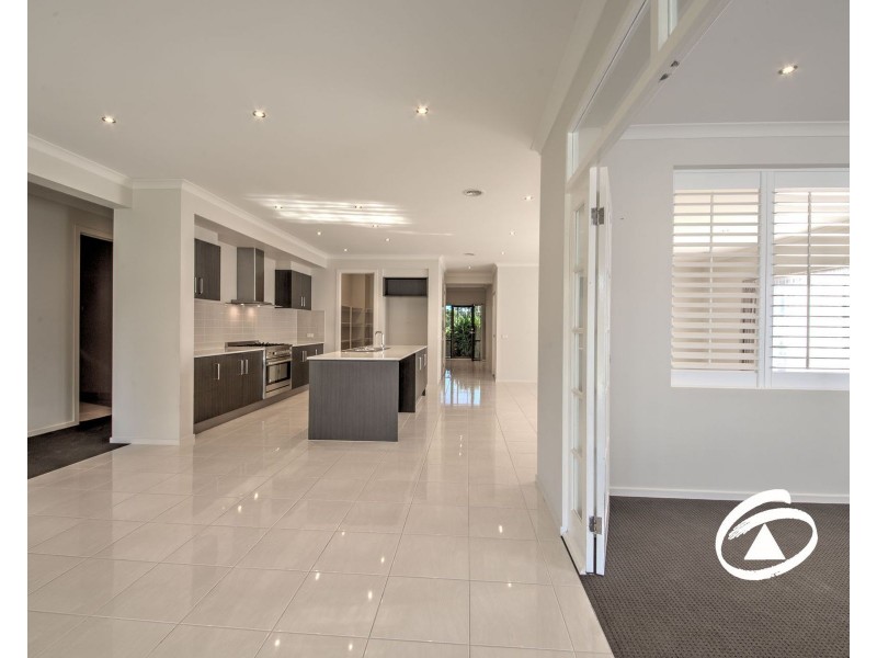 11 Madison Place, Officer VIC 3809