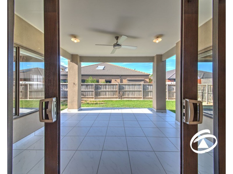 11 Madison Place, Officer VIC 3809