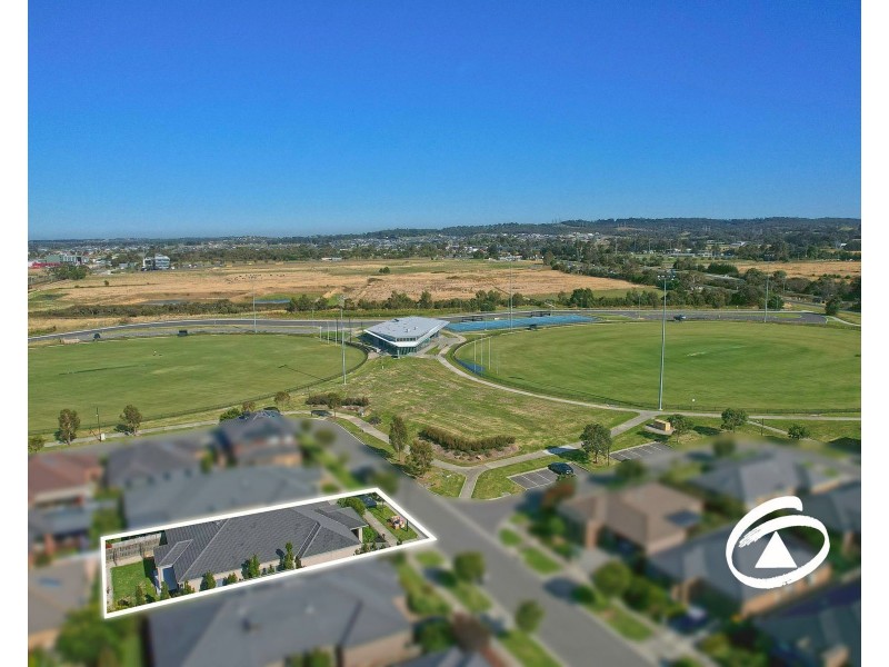 11 Madison Place, Officer VIC 3809