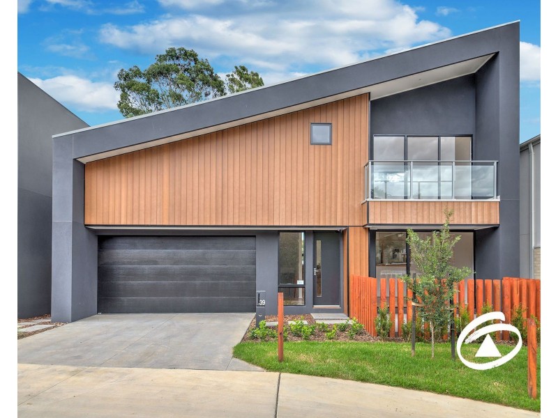 39 Willowdene Way, Berwick VIC 3806