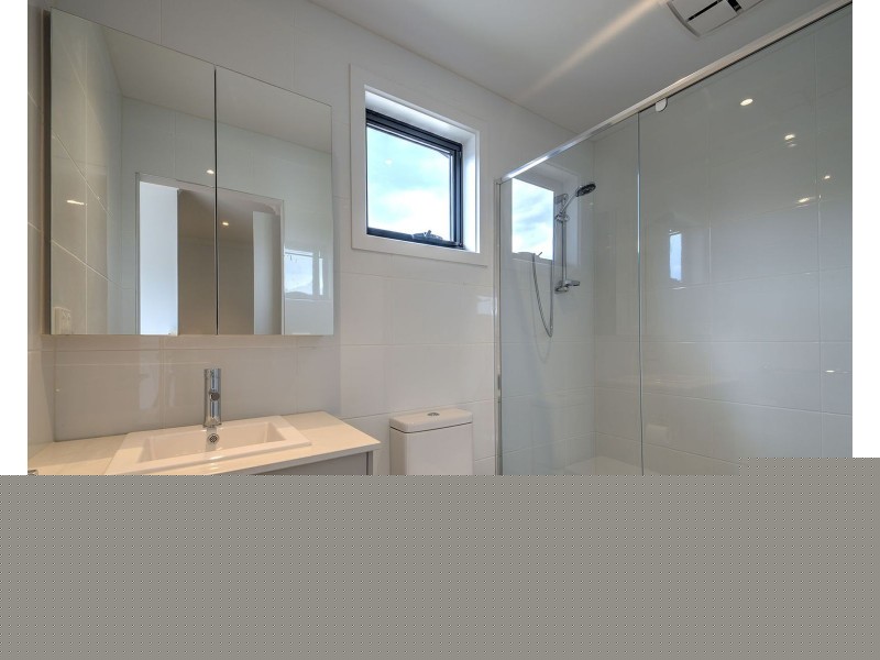 39 Willowdene Way, Berwick VIC 3806