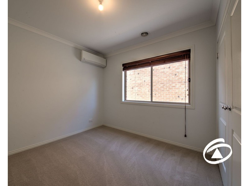 4 Gooseberry Mews, Berwick VIC 3806