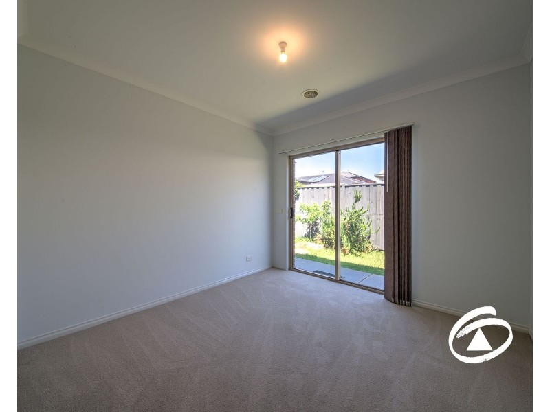 4 Gooseberry Mews, Berwick VIC 3806