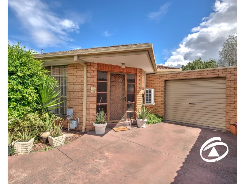 Units 1 & 2/7 Linlithgow Court, Narre Warren VIC 3805