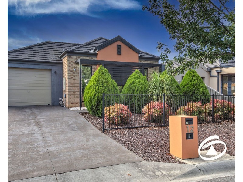 12 Downing Square, Pakenham VIC 3810