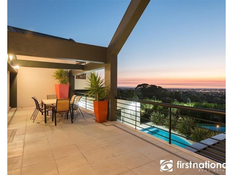 15 Caravelle Court, Berwick VIC 3806