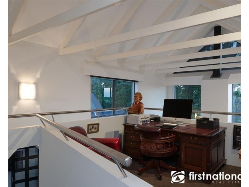 15 Caravelle Court, Berwick VIC 3806