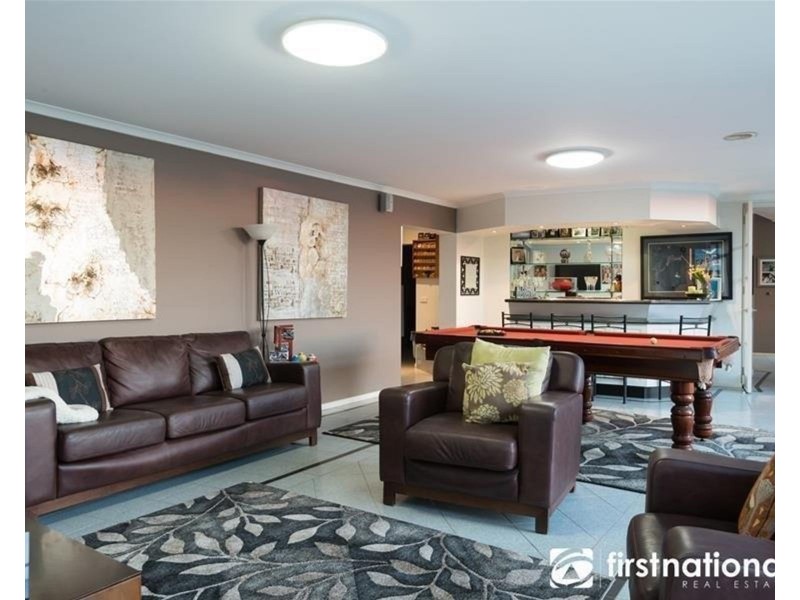 15 Caravelle Court, Berwick VIC 3806