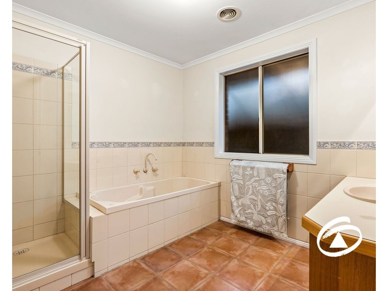 3 Glenside Walk, Berwick VIC 3806