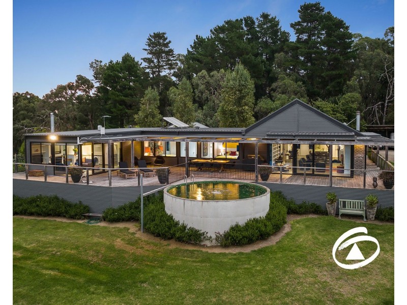4 Giles Road, Yellingbo VIC 3139