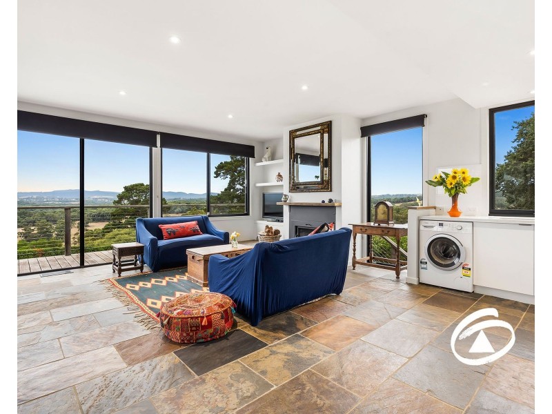 4 Giles Road, Yellingbo VIC 3139