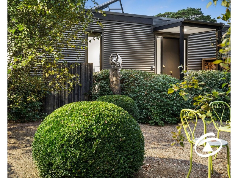 4 Giles Road, Yellingbo VIC 3139