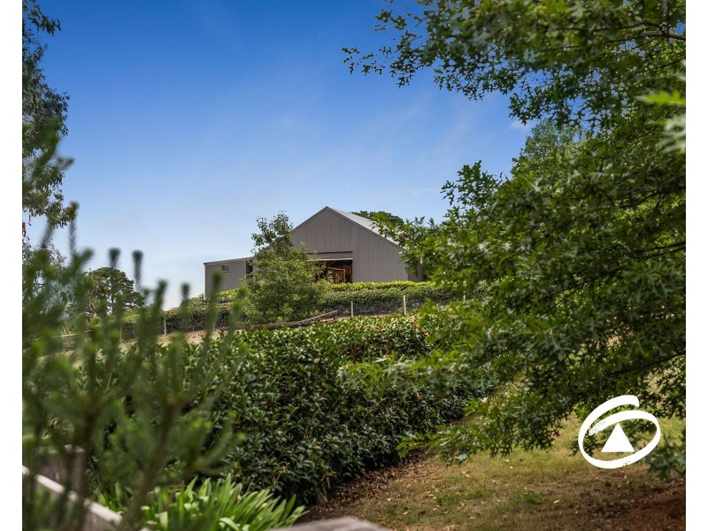 4 Giles Road, Yellingbo VIC 3139