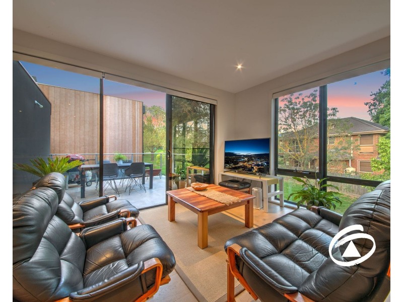37 Willowdene Way, Berwick VIC 3806