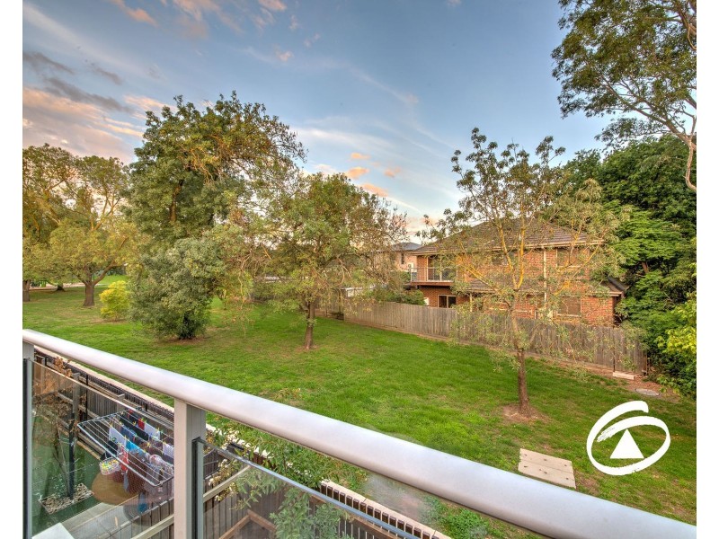 37 Willowdene Way, Berwick VIC 3806