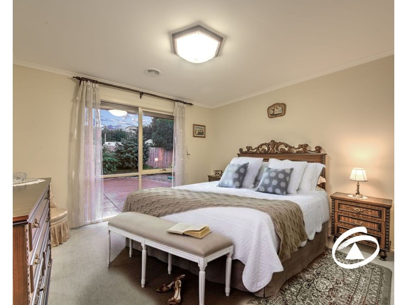 25 Newman Court, Berwick VIC 3806