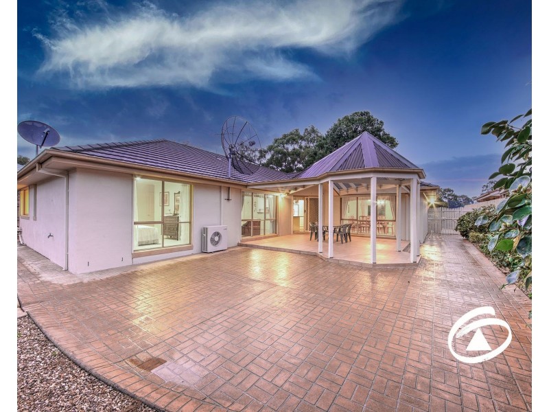 25 Newman Court, Berwick VIC 3806