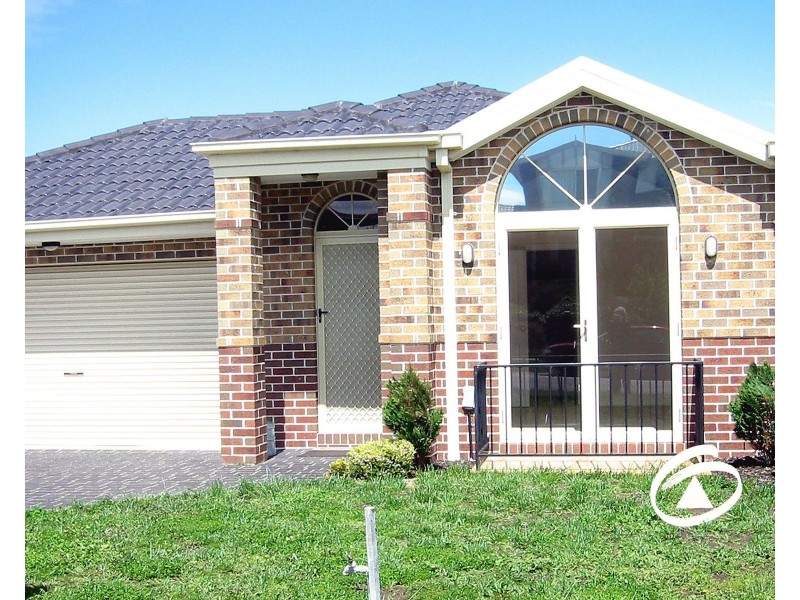 29 John Fisher Drive, Berwick VIC 3806