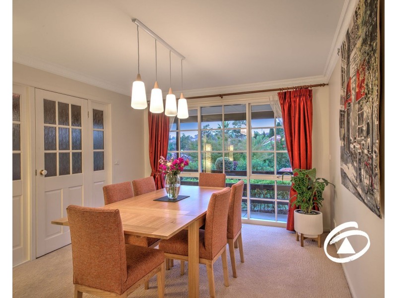 6 Newsom Court, Berwick VIC 3806