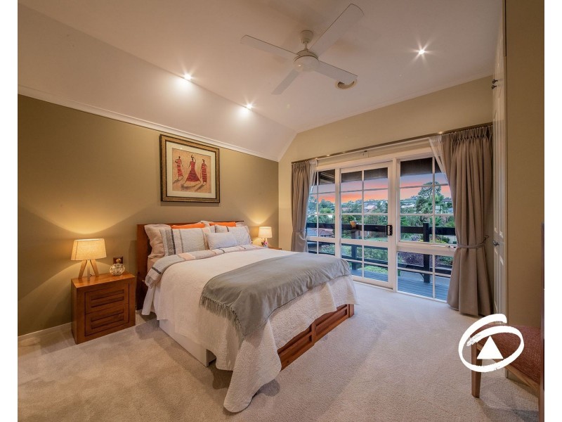 6 Newsom Court, Berwick VIC 3806