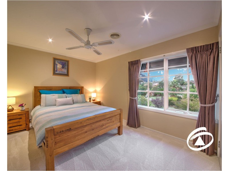 6 Newsom Court, Berwick VIC 3806