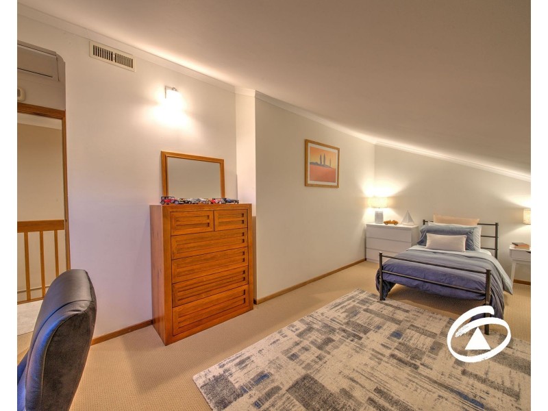 6 Newsom Court, Berwick VIC 3806