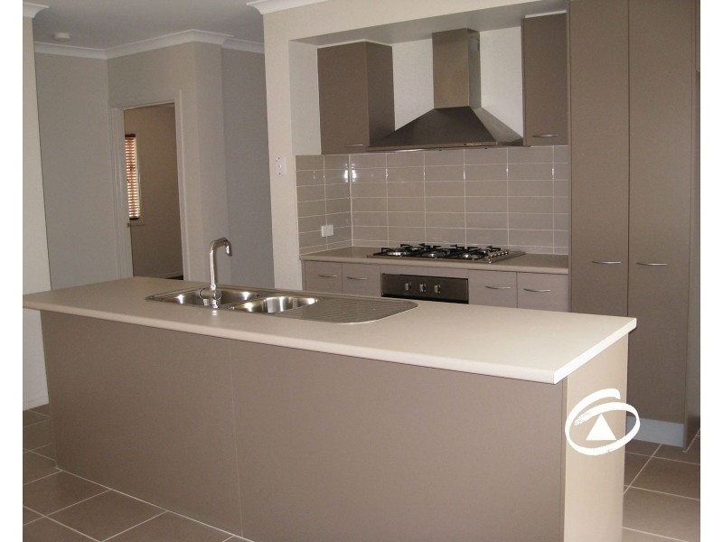 3 Sabel Drive, Cranbourne North VIC 3977